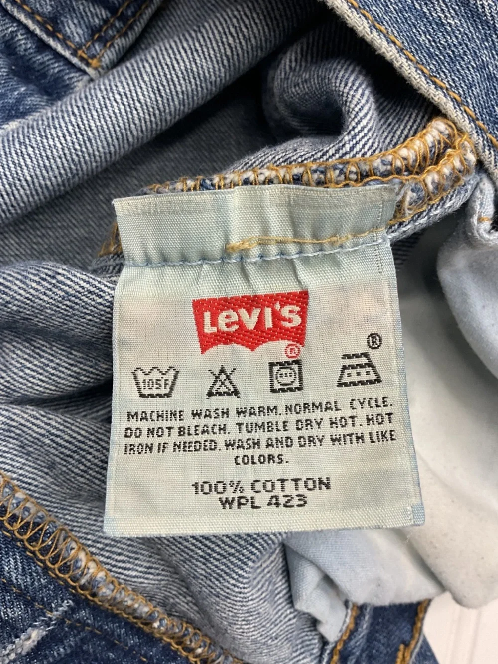 Vintage Levi's 501 Men's Jeans 34x34 Light Wash Stonewash Blue Denim 2004